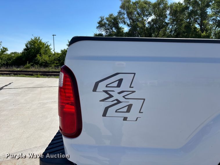 image for item FN5636 2012 Ford F350 Super Duty XL pickup truck