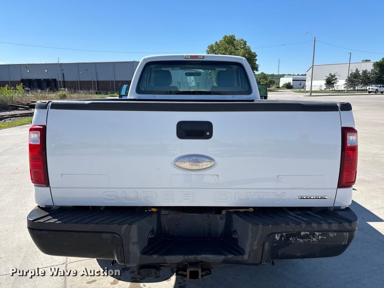 image for item FN5636 2012 Ford F350 Super Duty XL pickup truck