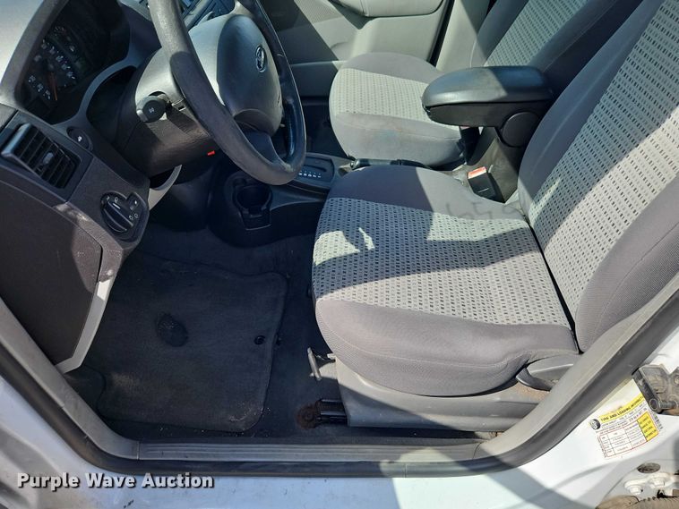 image for item FN5637 2007 Ford Focus ZX4 