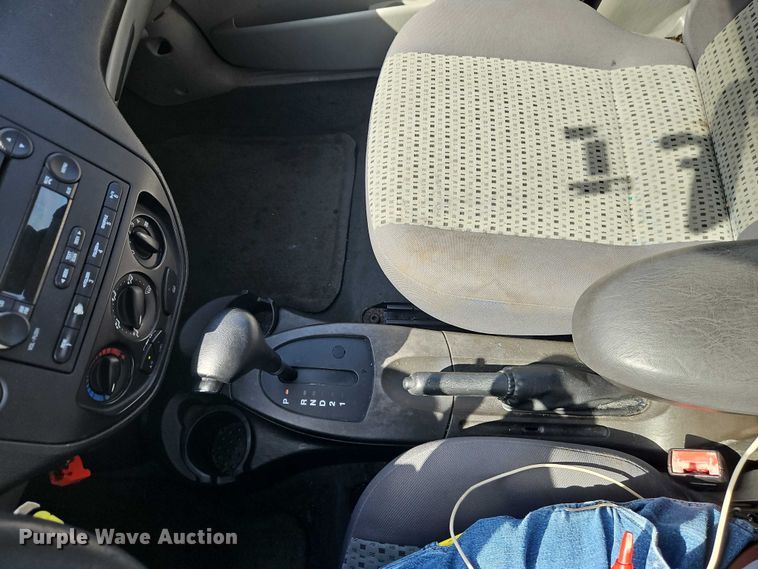 image for item FN5637 2007 Ford Focus ZX4 