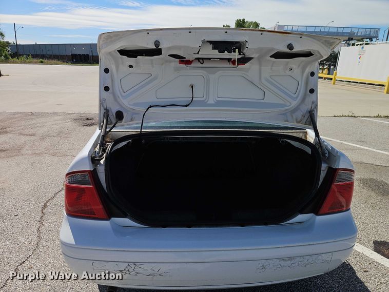 image for item FN5637 2007 Ford Focus ZX4 