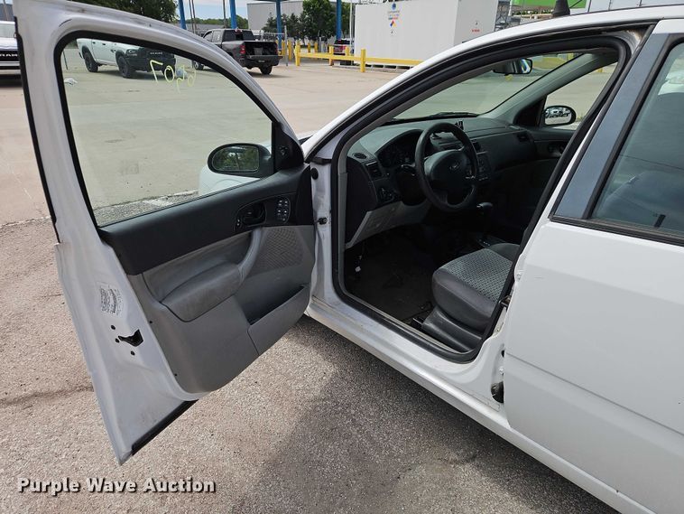 image for item FN5640 2007 Ford Focus 