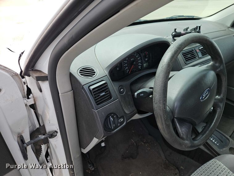 image for item FN5640 2007 Ford Focus 