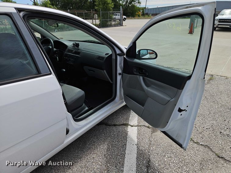 image for item FN5640 2007 Ford Focus 
