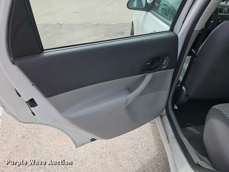 image for item FN5640 2007 Ford Focus 