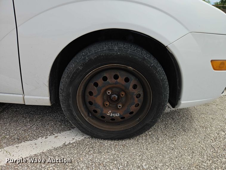 image for item FN5640 2007 Ford Focus 