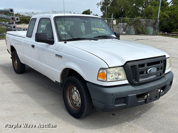 image for item FN5642 2006 Ford Ranger Ext. Cab pickup truck
