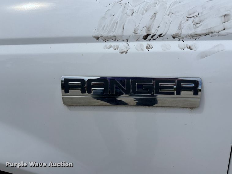 image for item FN5642 2006 Ford Ranger Ext. Cab pickup truck