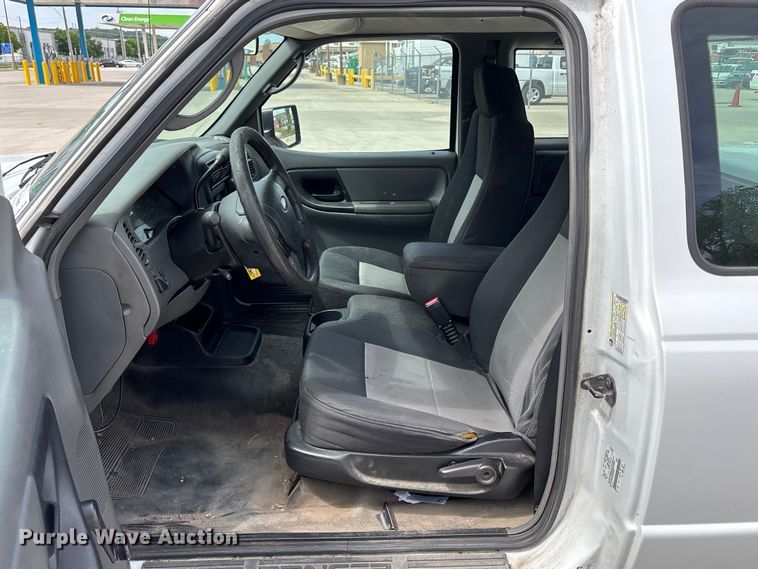 image for item FN5642 2006 Ford Ranger Ext. Cab pickup truck