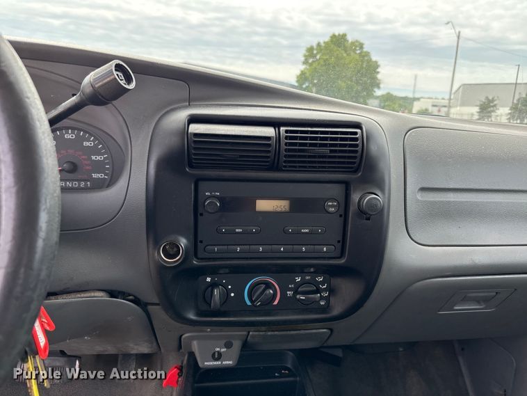 image for item FN5642 2006 Ford Ranger Ext. Cab pickup truck