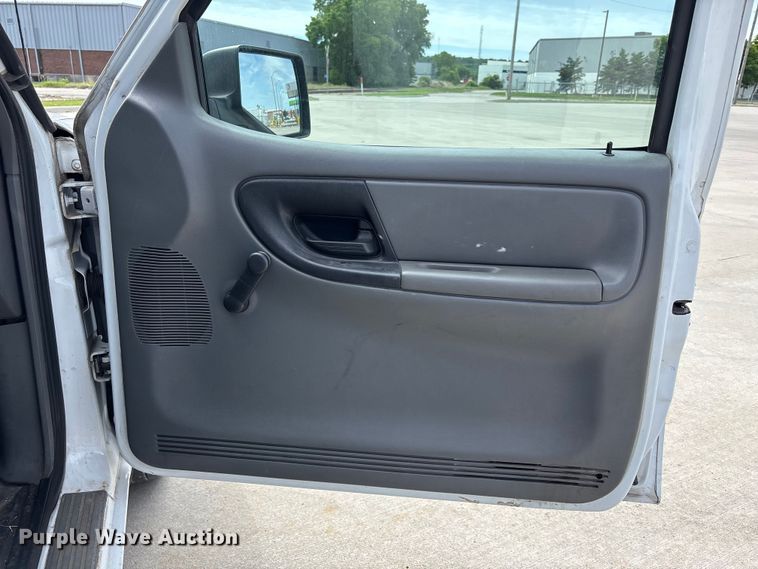 image for item FN5642 2006 Ford Ranger Ext. Cab pickup truck