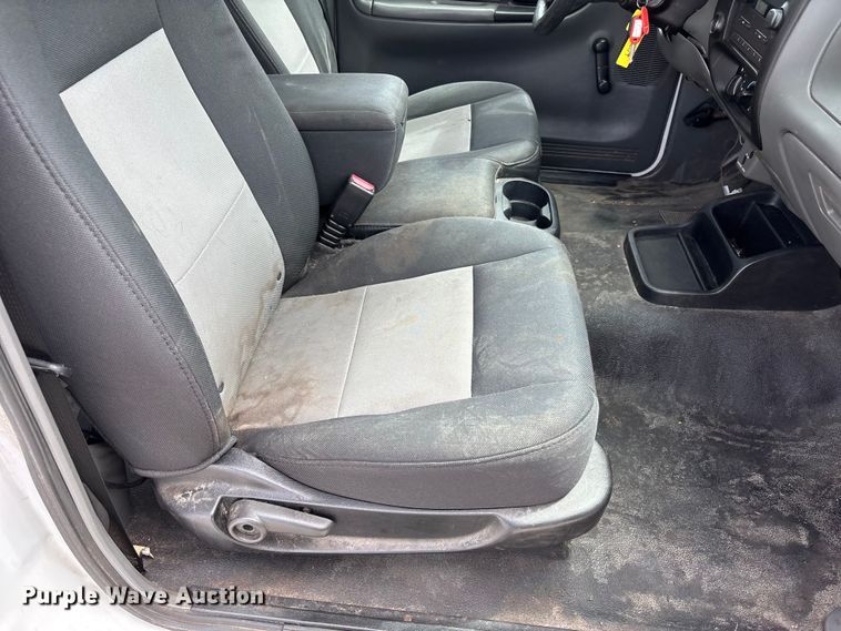 image for item FN5642 2006 Ford Ranger Ext. Cab pickup truck