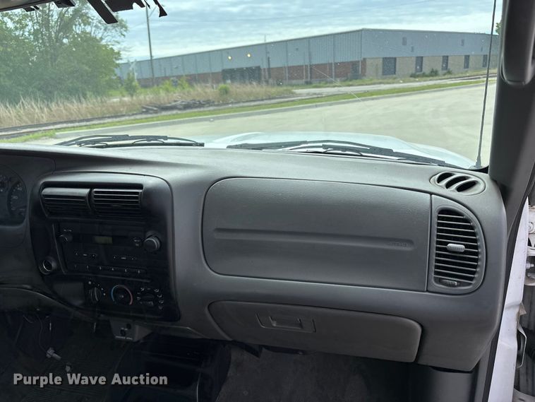 image for item FN5642 2006 Ford Ranger Ext. Cab pickup truck