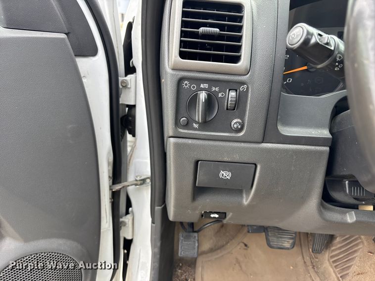 image for item FN5644 2006 Chevrolet Colorado pickup truck