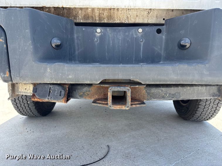 image for item FN5648 2012 Ford F350 Ext. Cab pickup truck
