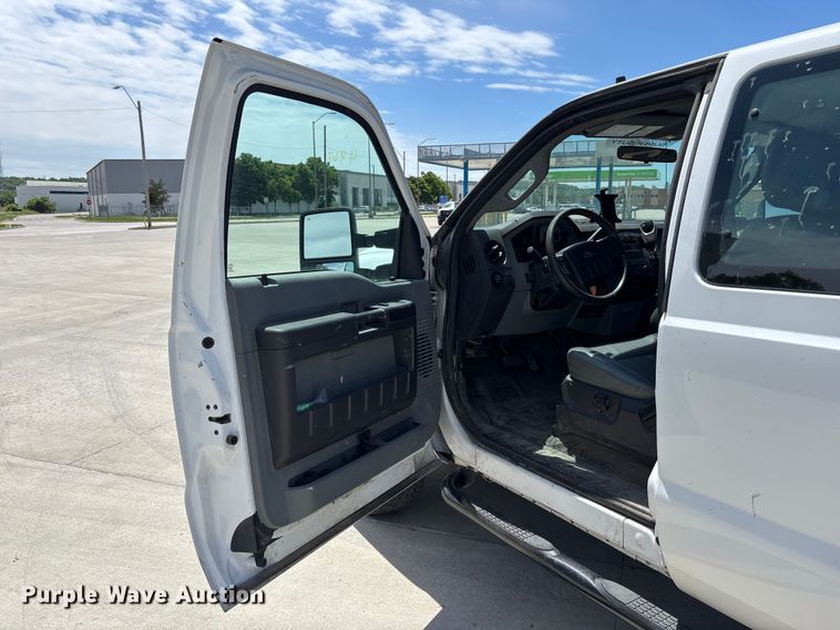 image for item FN5648 2012 Ford F350 Ext. Cab pickup truck