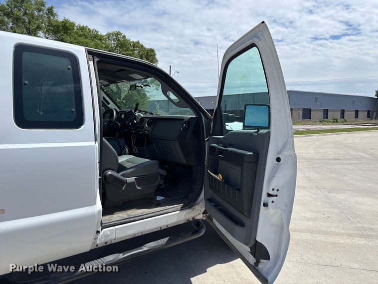 image for item FN5648 2012 Ford F350 Ext. Cab pickup truck