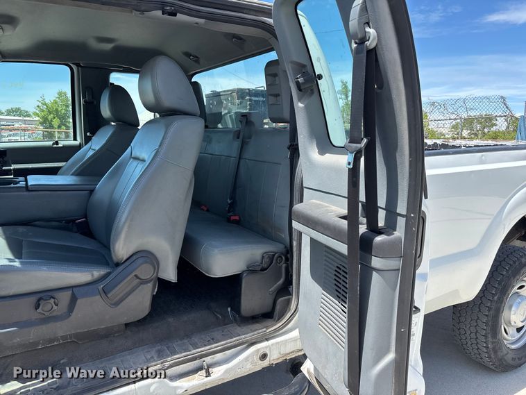 image for item FN5648 2012 Ford F350 Ext. Cab pickup truck