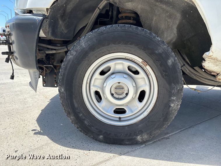 image for item FN5648 2012 Ford F350 Ext. Cab pickup truck
