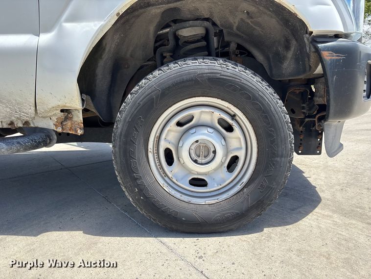 image for item FN5648 2012 Ford F350 Ext. Cab pickup truck
