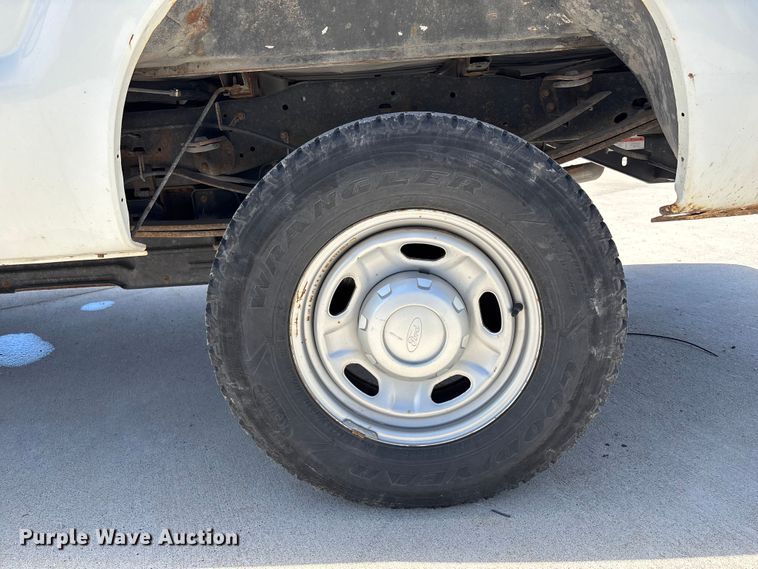 image for item FN5648 2012 Ford F350 Ext. Cab pickup truck