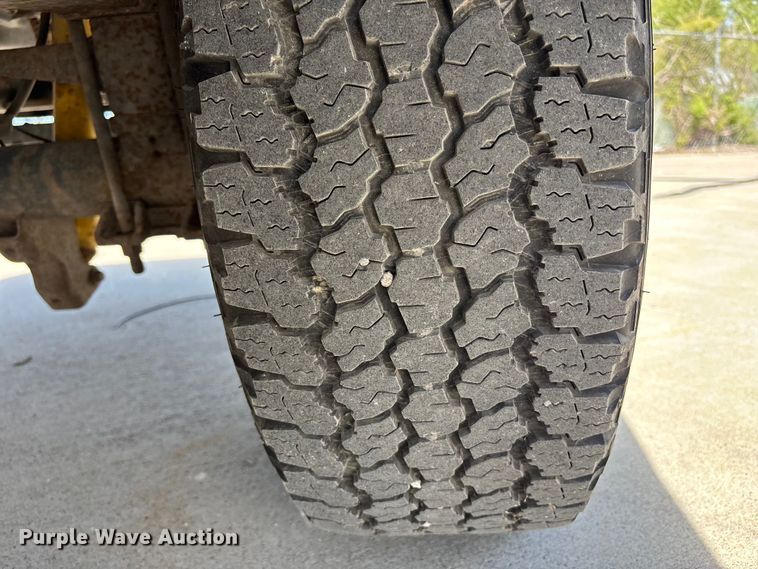 image for item FN5648 2012 Ford F350 Ext. Cab pickup truck