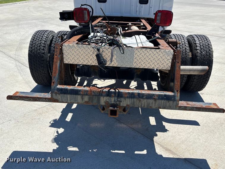 image for item FN5649 2016 Ford F350 pickup truck cab and chassis