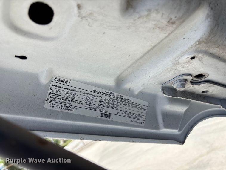 image for item FN5649 2016 Ford F350 pickup truck cab and chassis