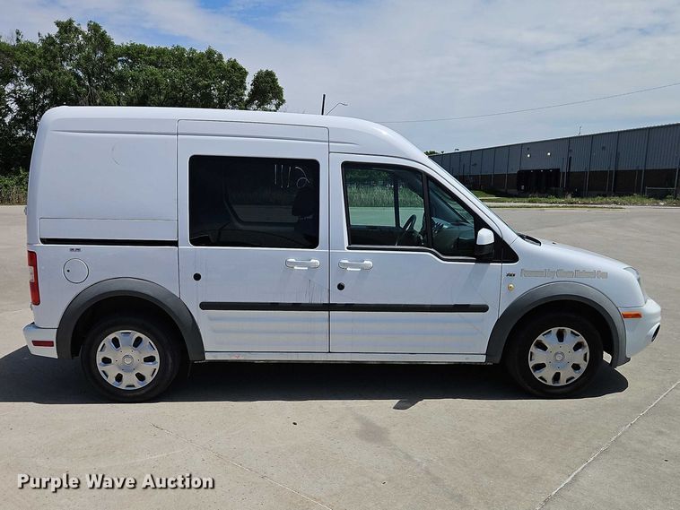 image for item FN5650 2011 Ford Transit Connect XLT van