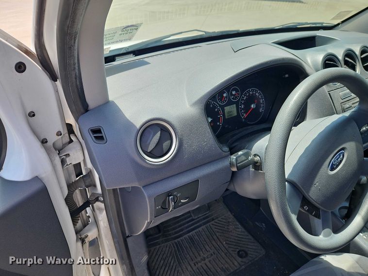 image for item FN5650 2011 Ford Transit Connect XLT van