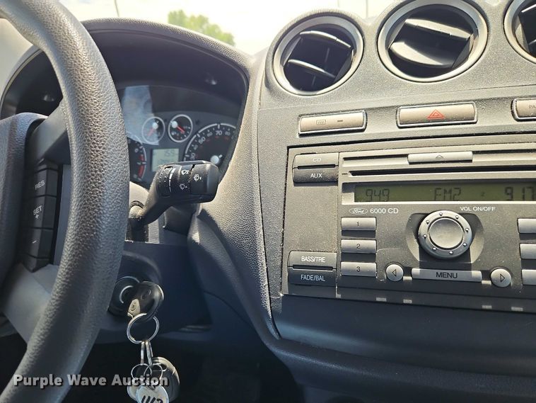 image for item FN5650 2011 Ford Transit Connect XLT van
