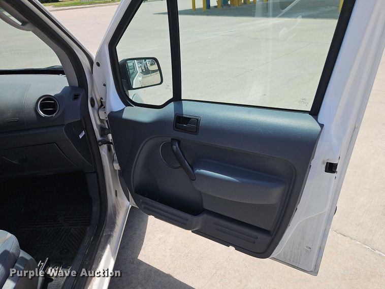 image for item FN5650 2011 Ford Transit Connect XLT van