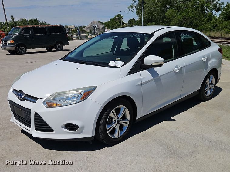 image for item FN5652 2014 Ford Focus SE Passenger vehicle