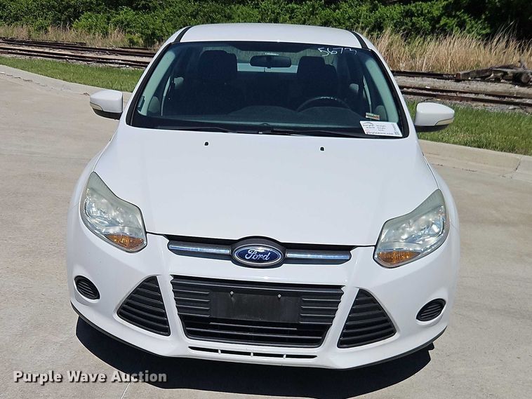 image for item FN5652 2014 Ford Focus SE Passenger vehicle
