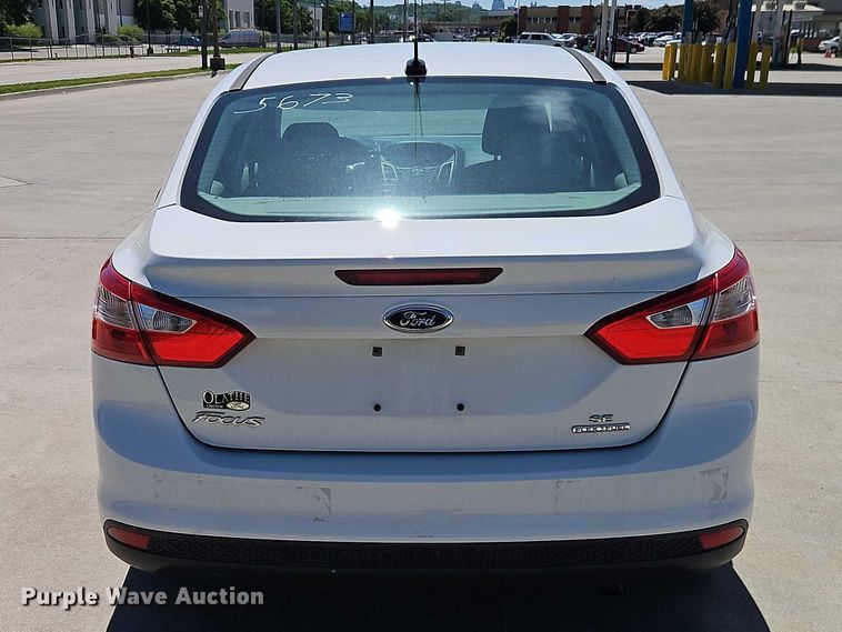 image for item FN5652 2014 Ford Focus SE Passenger vehicle