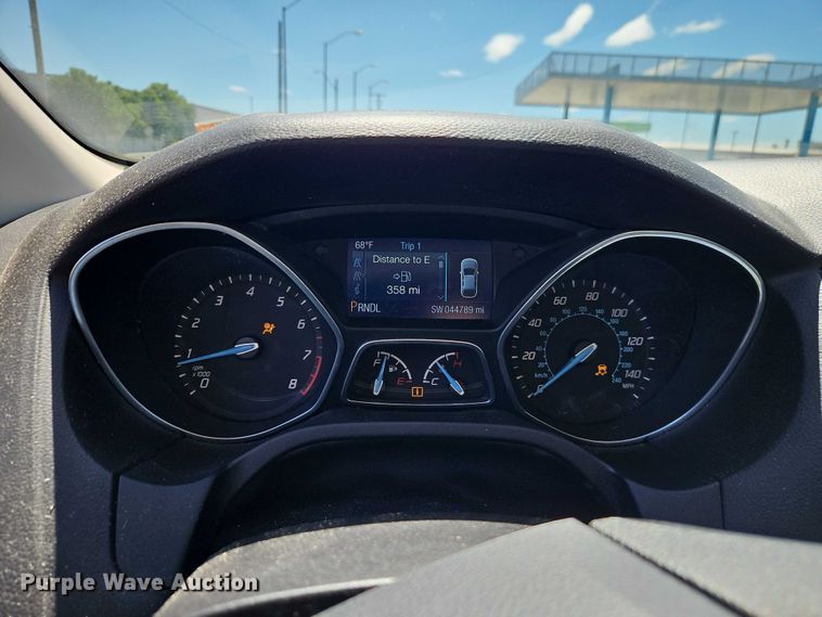 image for item FN5652 2014 Ford Focus SE Passenger vehicle