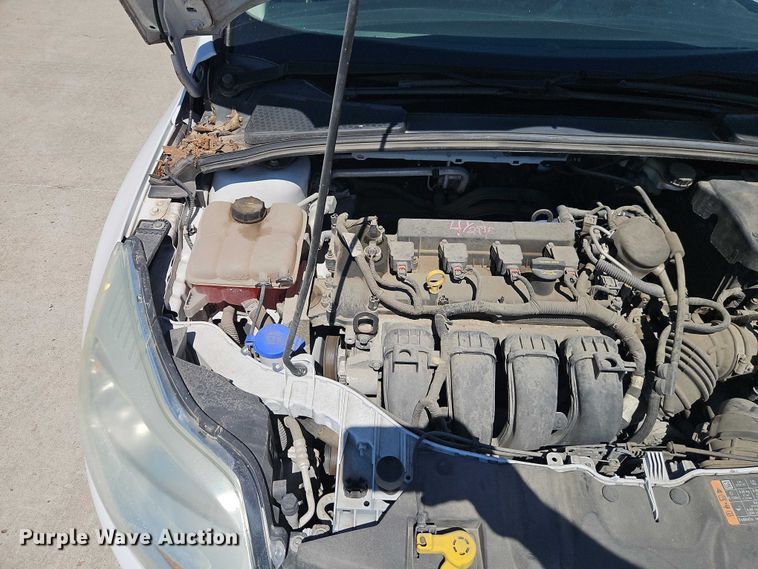 image for item FN5652 2014 Ford Focus SE Passenger vehicle