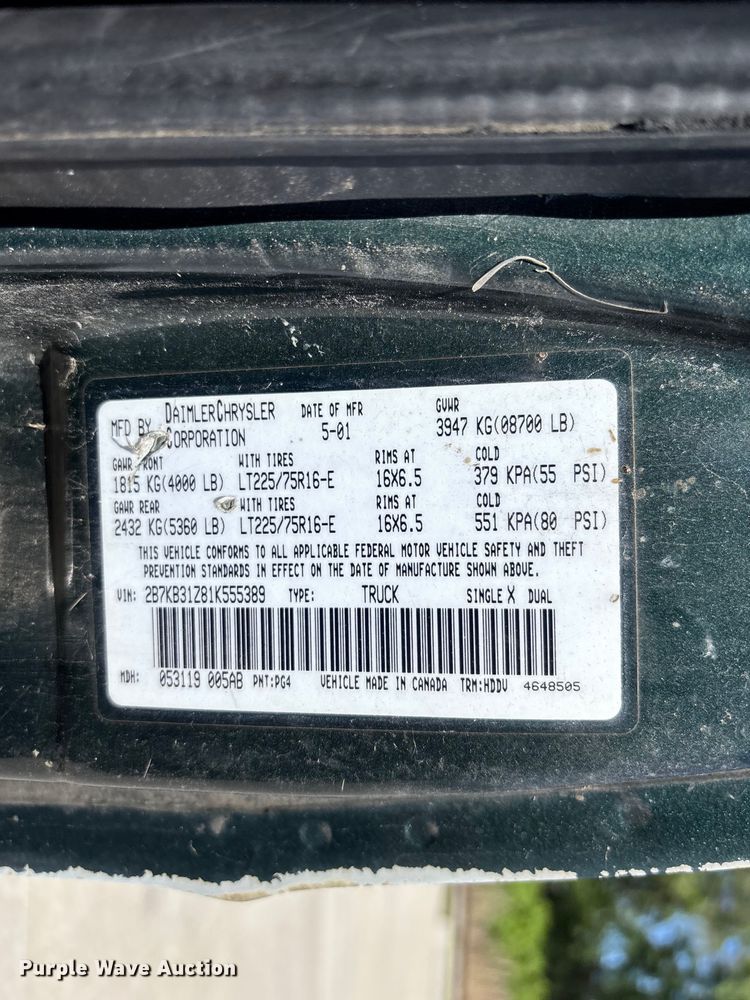 image for item FN5653 2001 Dodge Ram Van 3500 car carrier