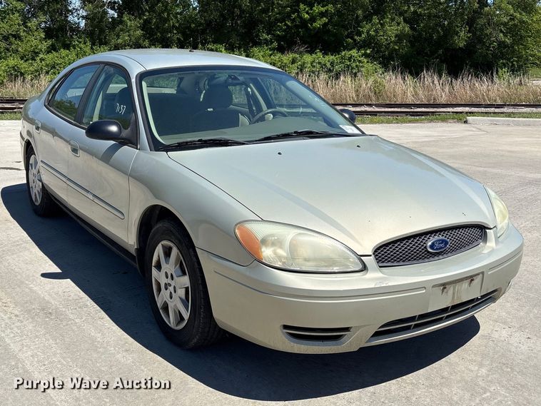 image for item FN5654 2007 Ford Taurus SE 