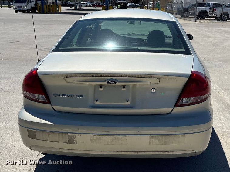 image for item FN5654 2007 Ford Taurus SE 