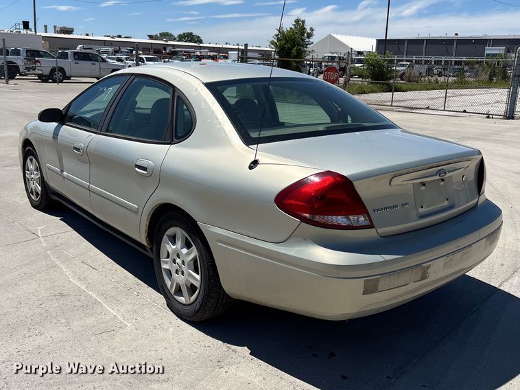 image for item FN5654 2007 Ford Taurus SE 