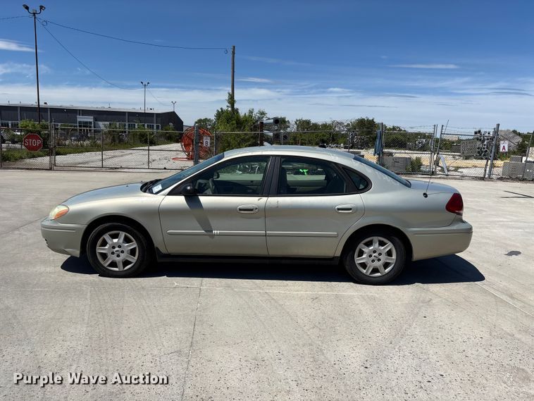 image for item FN5654 2007 Ford Taurus SE 