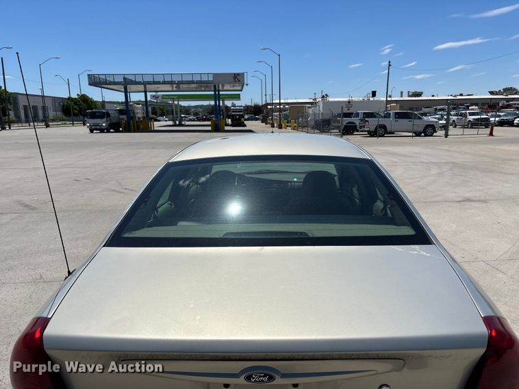image for item FN5654 2007 Ford Taurus SE 