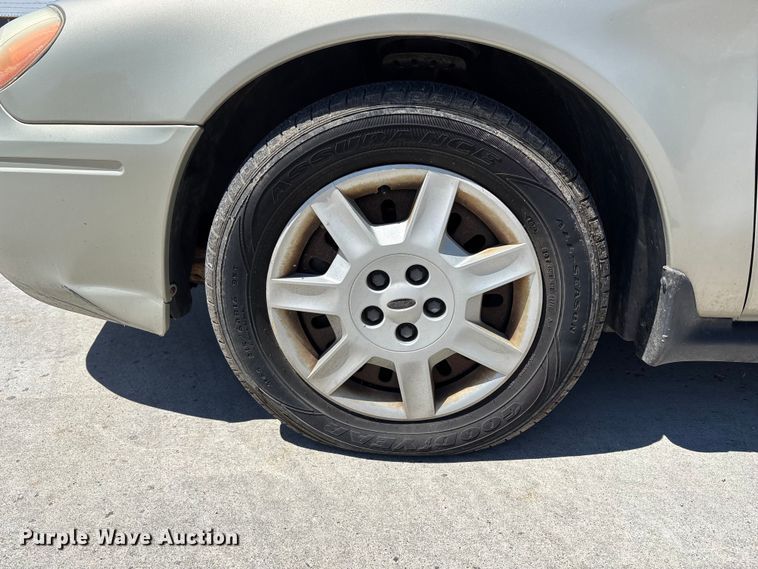 image for item FN5654 2007 Ford Taurus SE 