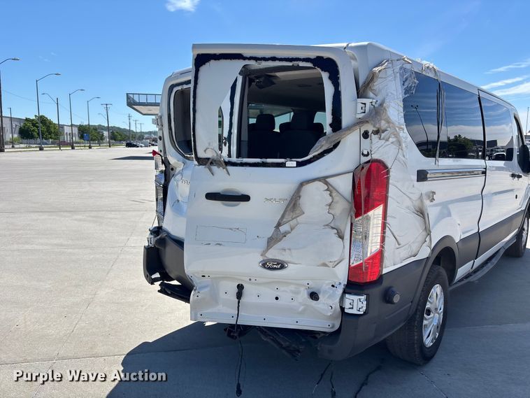 image for item FN5655 2016 Ford Transit 350 van