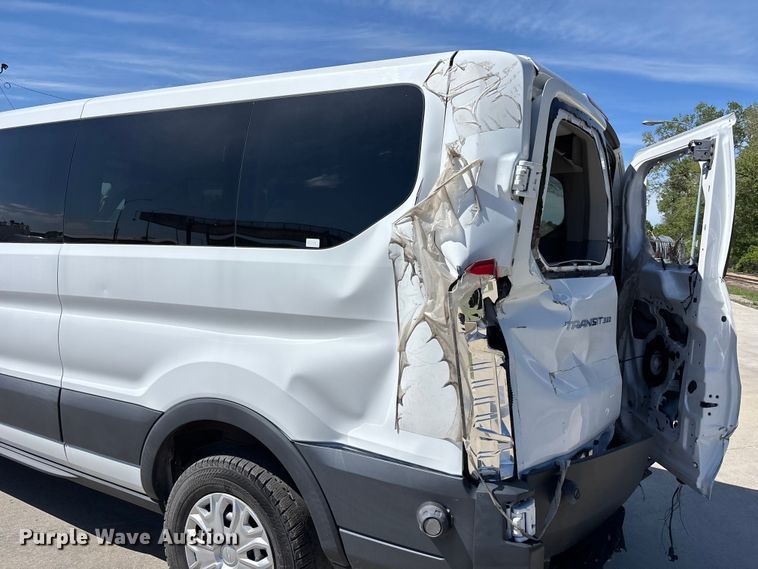 image for item FN5655 2016 Ford Transit 350 van