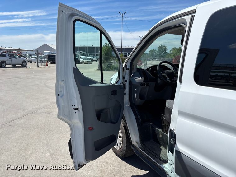 image for item FN5655 2016 Ford Transit 350 van