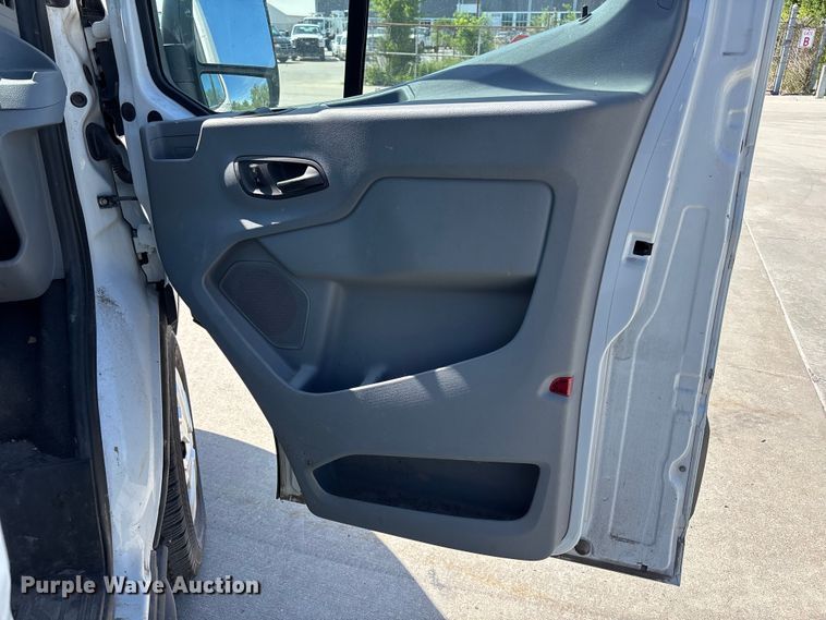 image for item FN5655 2016 Ford Transit 350 van