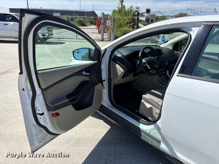 image for item FN5656 2014 Ford Focus SE 