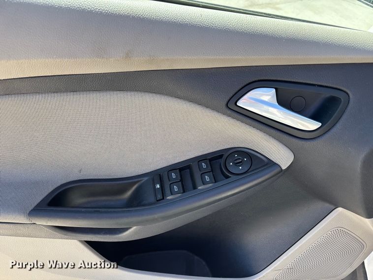 image for item FN5656 2014 Ford Focus SE 